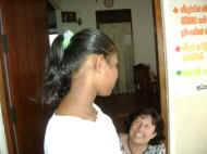 Nishanthi und ich im Chathura-Kinderheim in Sri Lanka 