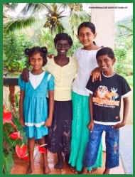 Sandamali, Indunika, Maheshika und Gayan im Chathura-Kinderheim in Sri Lanka 