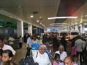 Besuch im Chathura-Kinderheim -Fruehmorgens Ankunft auf dem Bandaranaike International Airport Colombo