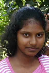 Nadisha Sandamini im Chathura-Kinderheim in Sri Lanka 