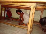 Hausputz im Chathura-Kinderheim in Sri Lanka 