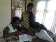 Upeksha ist seit Oktober 2016 eine weitere Betreuerin im Chathura-Kinderheim