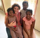 Im Januar 2020 besuchten Annette und ihr Partner aus  Winterthur in der Schweiz ihr Patenkind Savindi im Chathura-Kinderheim