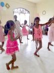 Tanzvorführung im Chathura-Kinderheim anläßlich des Weltkindertages