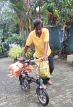Reis-Transport per E-Bike von Galle zum Chathura-Kinderheim 