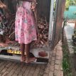 Abfallholz für Holzfeuer zum Kochen im Chathura-Kinderheim