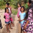 Kricketspiel auf dem Spielplatz beim Chathura-Kinderheim