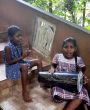 Musizieren und Tanzen bei jeder Gelegenheit im Chathura-Kinderheim 