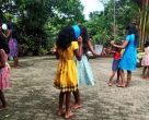 Tanzen im Chathura-Kinderheim