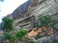 Aufstieg auf den Sigiriya Felsen